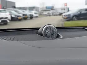 Volvo V60 T6 AWD 350PK Plug-in Hybrid Ultra Dark thumbnail 33