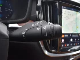 Volvo V60 T6 AWD 350PK Plug-in Hybrid Ultra Dark thumbnail 39