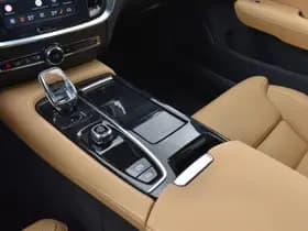 Volvo V60 T6 AWD 350PK Plug-in Hybrid Ultra Dark thumbnail 41