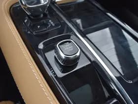 Volvo V60 T6 AWD 350PK Plug-in Hybrid Ultra Dark thumbnail 42