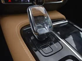 Volvo V60 T6 AWD 350PK Plug-in Hybrid Ultra Dark thumbnail 43