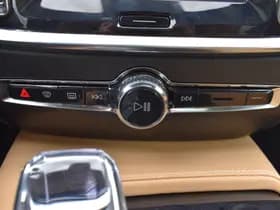 Volvo V60 T6 AWD 350PK Plug-in Hybrid Ultra Dark thumbnail 44