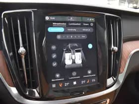 Volvo V60 T6 AWD 350PK Plug-in Hybrid Ultra Dark thumbnail 48