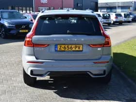 Volvo XC60 T6 AWD 350PK Plug-in Hybrid Ultimate Dark thumbnail 16