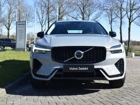 Volvo XC60 T6 AWD 350PK Plug-in Hybrid Ultimate Dark thumbnail 3