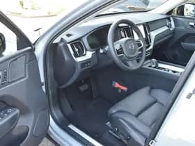 Volvo XC60 T6 AWD 350PK Plug-in Hybrid Ultimate Dark thumbnail 28