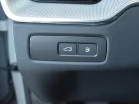 Volvo XC60 T6 AWD 350PK Plug-in Hybrid Ultimate Dark thumbnail 33