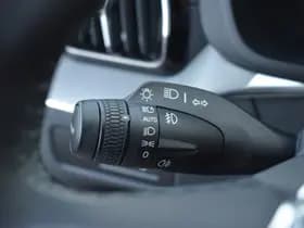 Volvo XC60 T6 AWD 350PK Plug-in Hybrid Ultimate Dark thumbnail 36