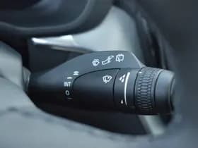 Volvo XC60 T6 AWD 350PK Plug-in Hybrid Ultimate Dark thumbnail 37