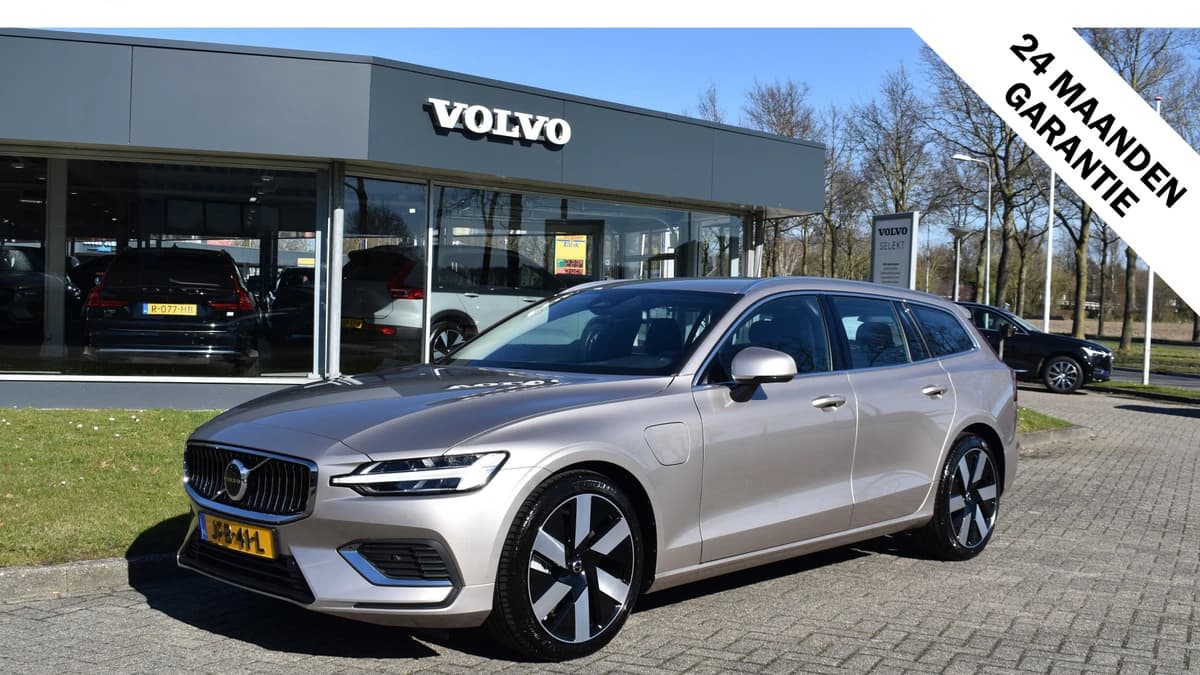 Volvo V60 T6 AWD 350PK Plug-in Hybrid Essential Bright — foto 1