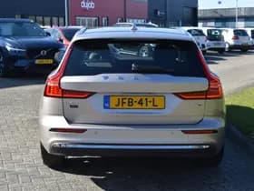 Volvo V60 T6 AWD 350PK Plug-in Hybrid Essential Bright thumbnail 11