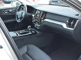 Volvo V60 T6 AWD 350PK Plug-in Hybrid Essential Bright thumbnail 15