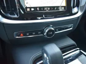 Volvo V60 T6 AWD 350PK Plug-in Hybrid Essential Bright thumbnail 34