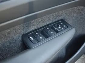 Volvo XC40 Recharge Core 70 kWh thumbnail 25