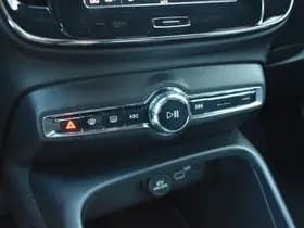 Volvo XC40 Recharge Core 70 kWh thumbnail 37