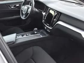 Volvo V60 B3 177PK Automaat Momentum Advantage thumbnail 15