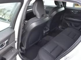 Volvo V60 B3 177PK Automaat Momentum Advantage thumbnail 16