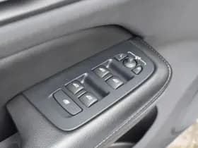 Volvo V60 B3 177PK Automaat Momentum Advantage thumbnail 22