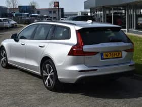 Volvo V60 B3 177PK Automaat Momentum Advantage thumbnail 9