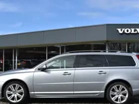 Volvo V70 T4 190PK Automaat Classic Edition thumbnail 11