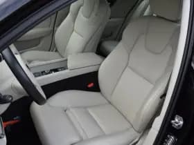 Volvo V60 Cross Country B5 265PK Automaat AWD Pro thumbnail 29