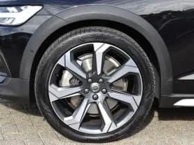 Volvo V60 Cross Country B5 265PK Automaat AWD Pro thumbnail 6