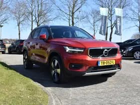Volvo XC40 T3 156PK Momentum thumbnail 2