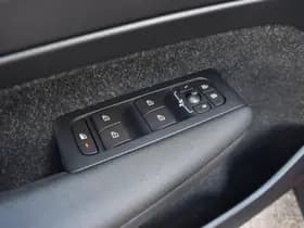 Volvo XC40 T3 156PK Momentum thumbnail 25