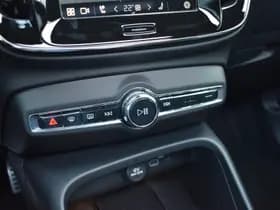 Volvo XC40 Recharge Pro thumbnail 44