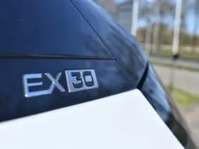 Volvo EX30 Extended Range Plus 69 kWh thumbnail 16