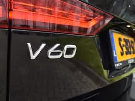Volvo V60 B4 211PK Automaat Plus Dark thumbnail 11