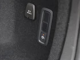 Volvo V60 B4 211PK Automaat Plus Dark thumbnail 17