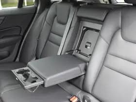 Volvo V60 B4 211PK Automaat Plus Dark thumbnail 23