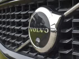 Volvo V60 B4 211PK Automaat Plus Dark thumbnail 4