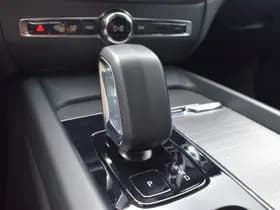 Volvo V60 B4 211PK Automaat Plus Dark thumbnail 42