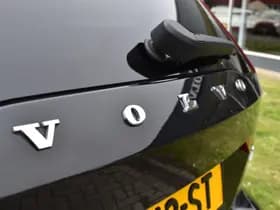 Volvo V60 B4 211PK Automaat Plus Dark thumbnail 10