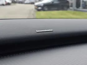 Volvo EX30 Single Motor Extended Range Plus 69 kWh thumbnail 27