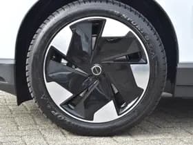 Volvo EX30 Single Motor Extended Range Plus 69 kWh thumbnail 5