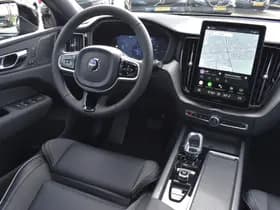 Volvo XC60 T6 AWD 350PK Plug-in Hybrid Plus Black Edition thumbnail 11