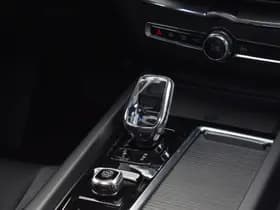 Volvo XC60 T6 AWD 350PK Plug-in Hybrid Plus Black Edition thumbnail 27