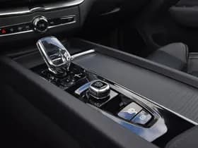 Volvo XC60 T6 AWD 350PK Plug-in Hybrid Plus Black Edition thumbnail 36