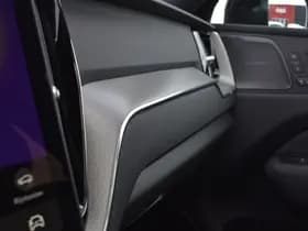 Volvo XC60 T6 AWD 350PK Plug-in Hybrid Plus Black Edition thumbnail 46