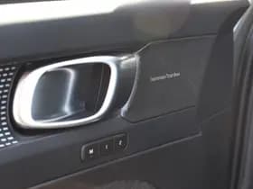 Volvo EX40 thumbnail 15
