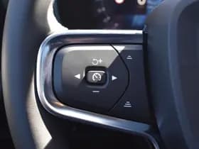 Volvo EX40 thumbnail 30