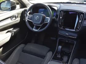 Volvo EX40 thumbnail 8