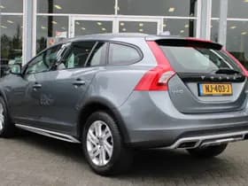 Volvo V60 Cross Country D4 Nordic+ thumbnail 3