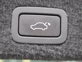 Volvo XC60 T5 Automaat FWD Ocean Race thumbnail 8