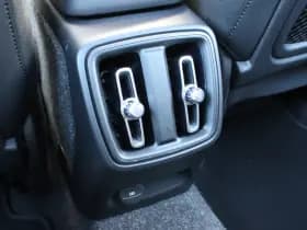 Volvo XC40 Recharge P8 AWD R-Design thumbnail 15