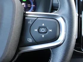 Volvo XC40 Recharge P8 AWD R-Design thumbnail 23