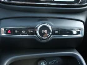 Volvo XC40 Recharge P8 AWD R-Design thumbnail 26